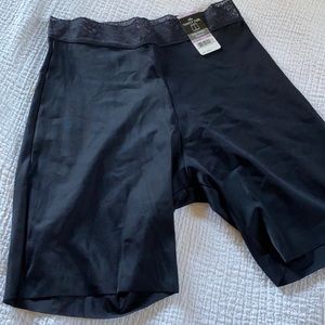 Body sleeks slipshort NWT shapewear